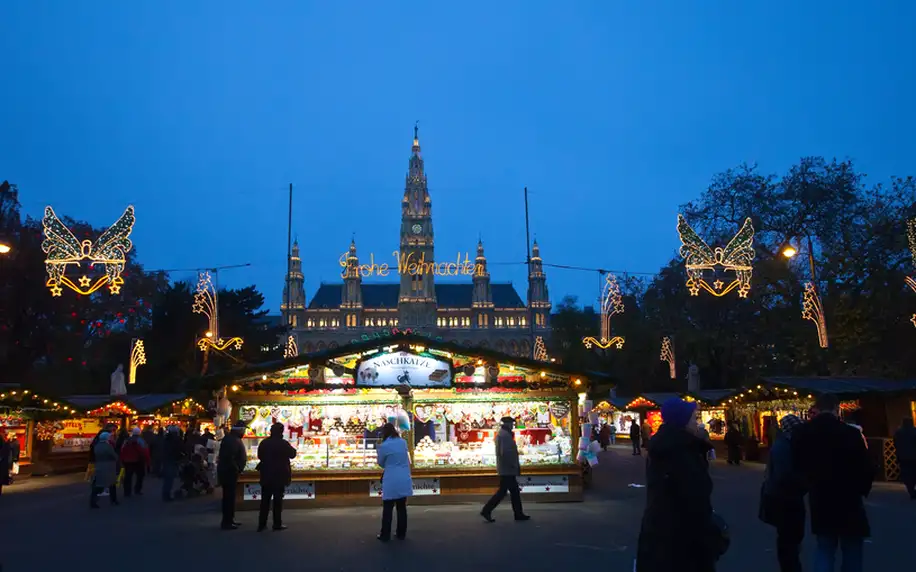 Jednodenní zájezd na adventní trhy ve Vídni luxusními autobusy Vega Tour pro jednoho