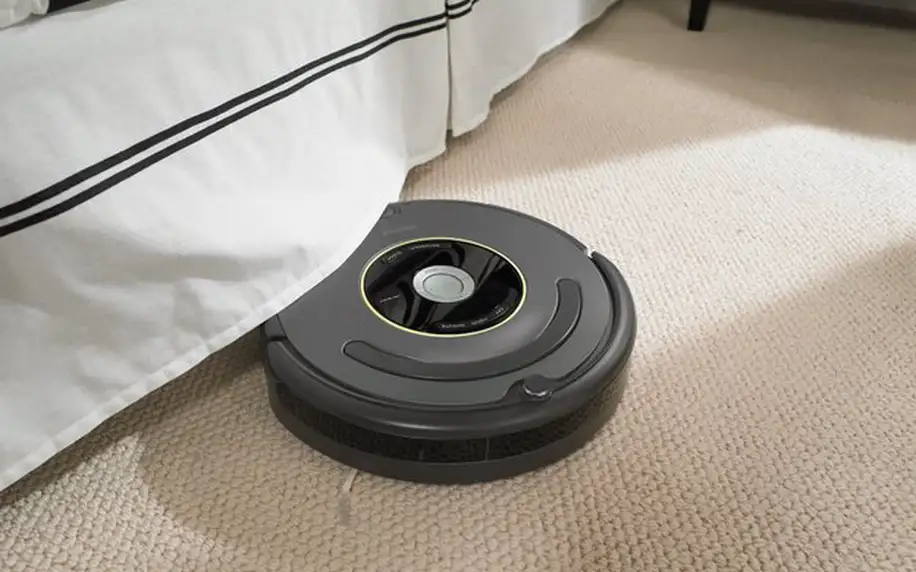 Chytrý robotický vysavač iRobot Roomba 651