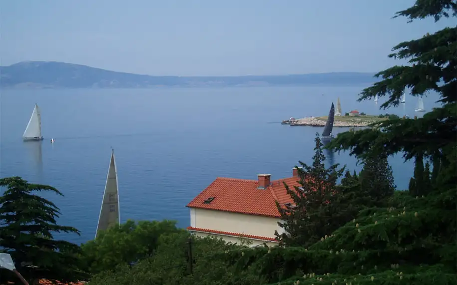 Chorvatsko s krásným výhledem na moře – WiFi a klimatizace zdarma!
