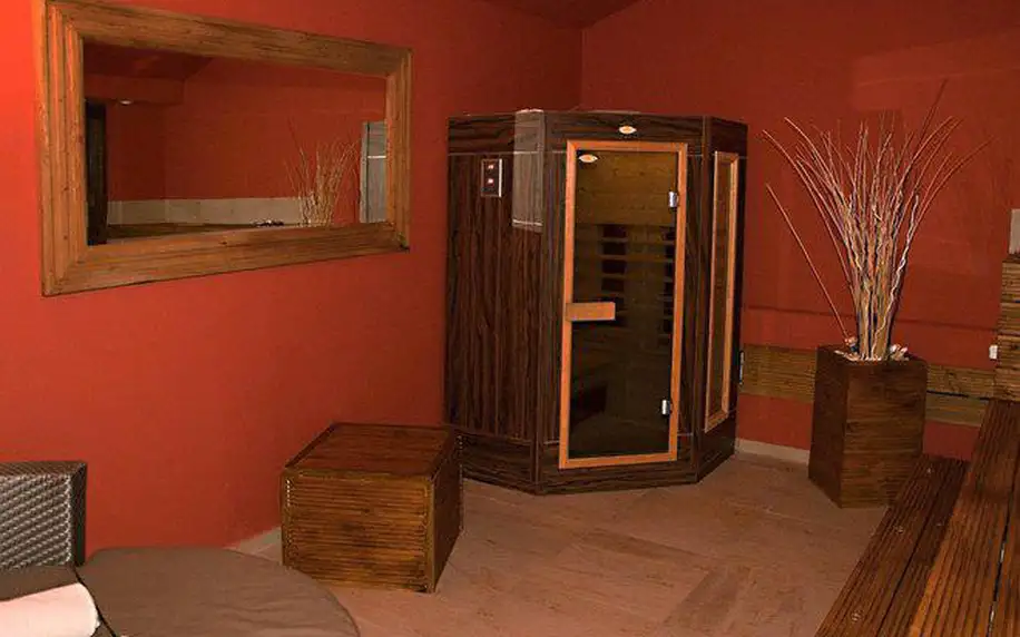 Privátní sauna s vířivkou pro dva - 120 min