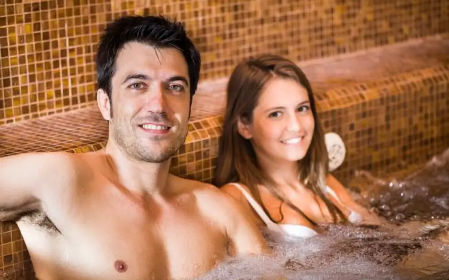 SLOVÁCKO - Hotel Synot! WELLNESS pobyt na 3 DNY pro DVA s polopenzí. Aquacentrum a sauna neomezeně!