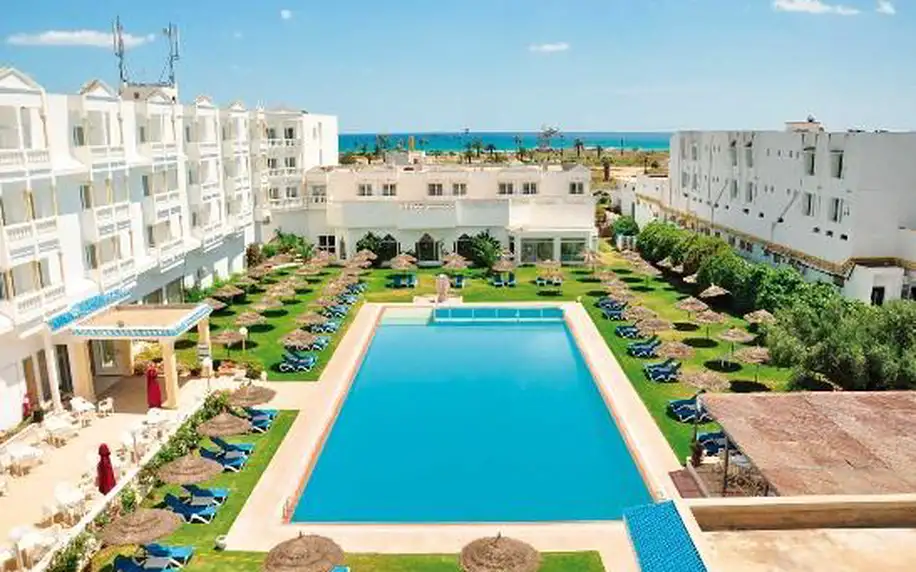 Tunisko - Last minute se slevou 50%: Hotel Bel-Air na 8 dní v termínu 09.07.2015 jen za 8390 Kč.