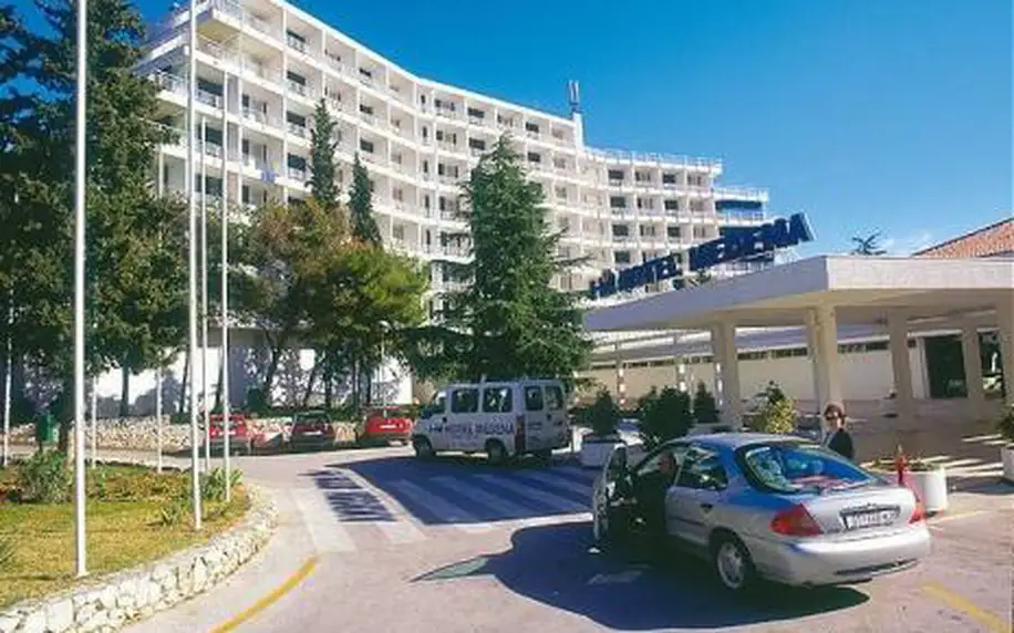 Chorvatsko, oblast Trogir, doprava vlastní, polopenze, ubytování v 2* hotelu na 8 dní