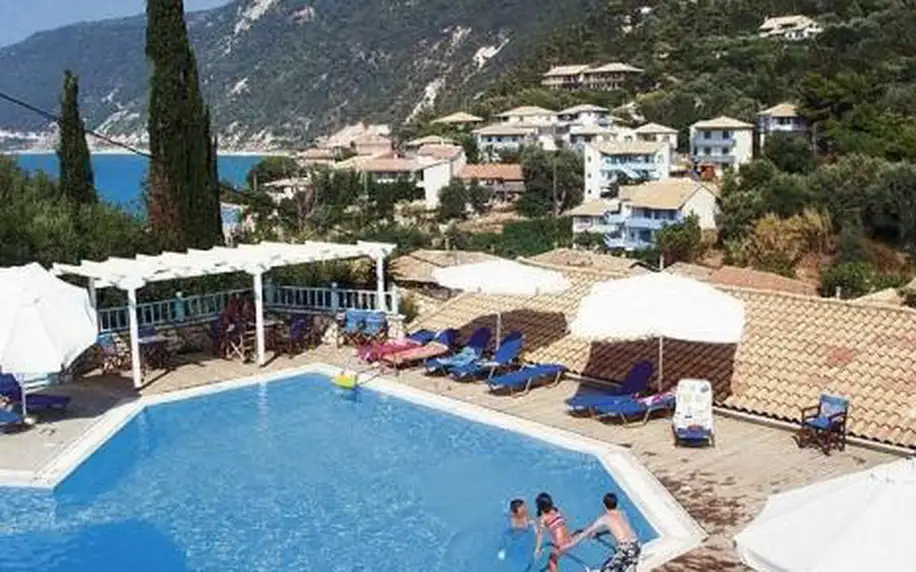 Řecko, oblast Lefkada, doprava letecky, snídaně, ubytování v 2,5* hotelu na 12 dní