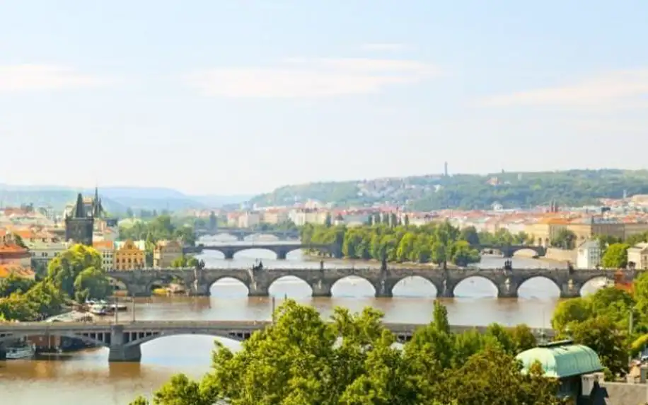 Praha pro CELOU RODINU luxusně