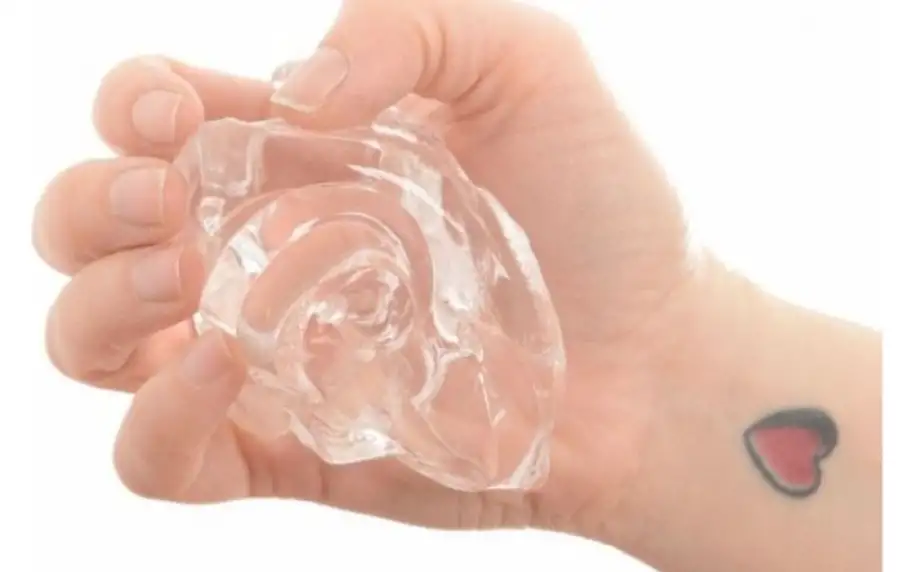 Tekuté sklo - hračka, kterou nebudete chtít dát z ruky!