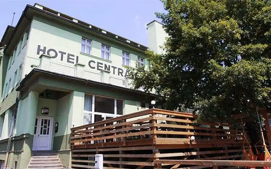 3 až 7 dní s polopenzí a wellness pro 2 v Klatovech v hotelu Centrál