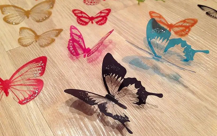 3D dekorace motýlci barevní 18 ks šíře 5 a 6,5 cm