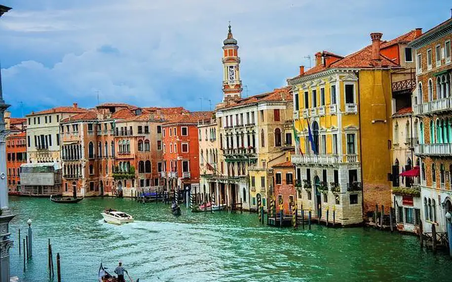 4denní poznávací zájezd – Benátky a Verona | Moderní autobus | Snídaně