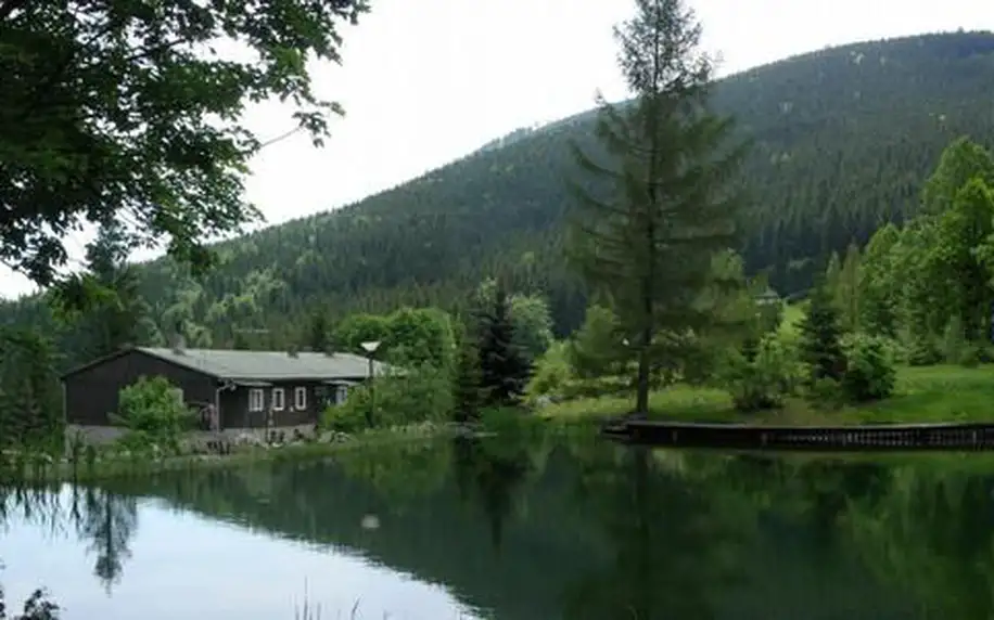 Léto v Beskydech u vody s polopenzí a ubytováním v horské chatě Skalka