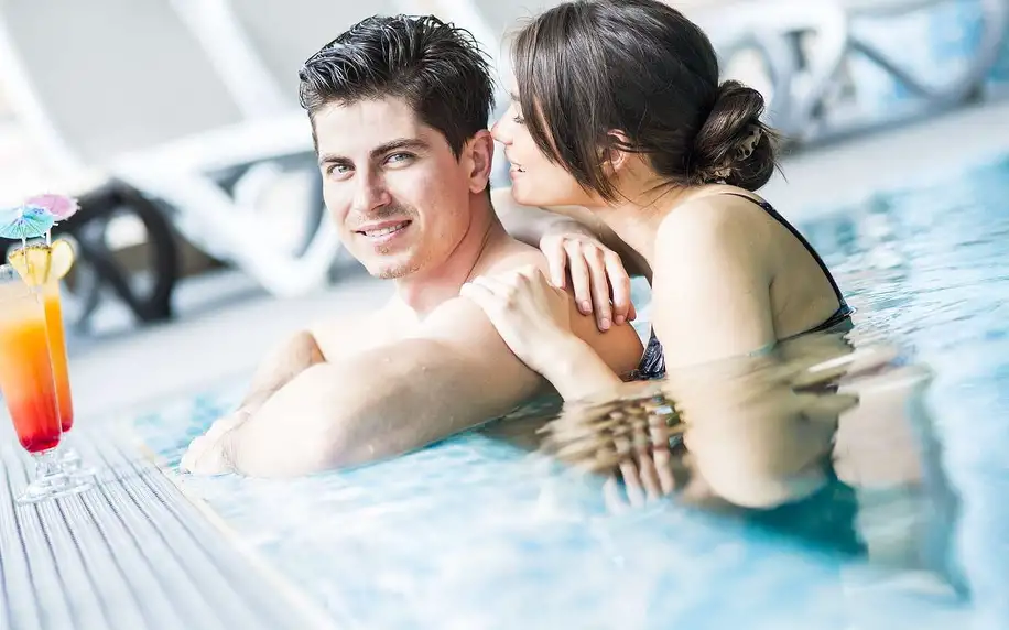 Šumavský wellness s polopenzí a bazénem v Hotelu Centrál***