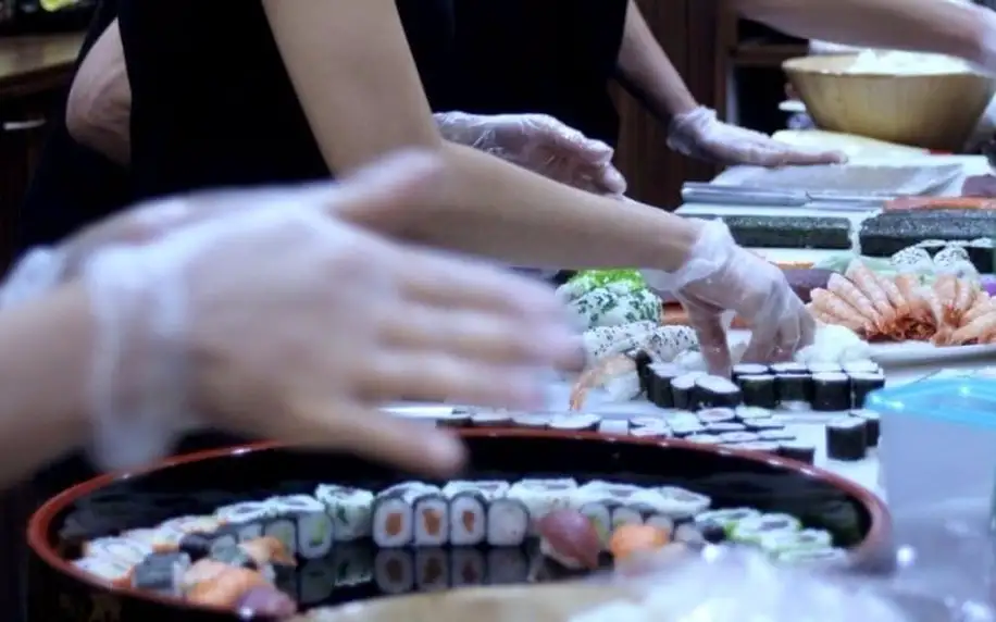 Sushi set plný lahodných rolek ze Sushi Miomi