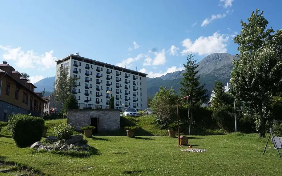 Hotel Granit Tatranské Zruby *** s polopenzí a s možností Gopassu do ski center Tatranská Lomnica či Štrbské Pleso pro 1 osobu