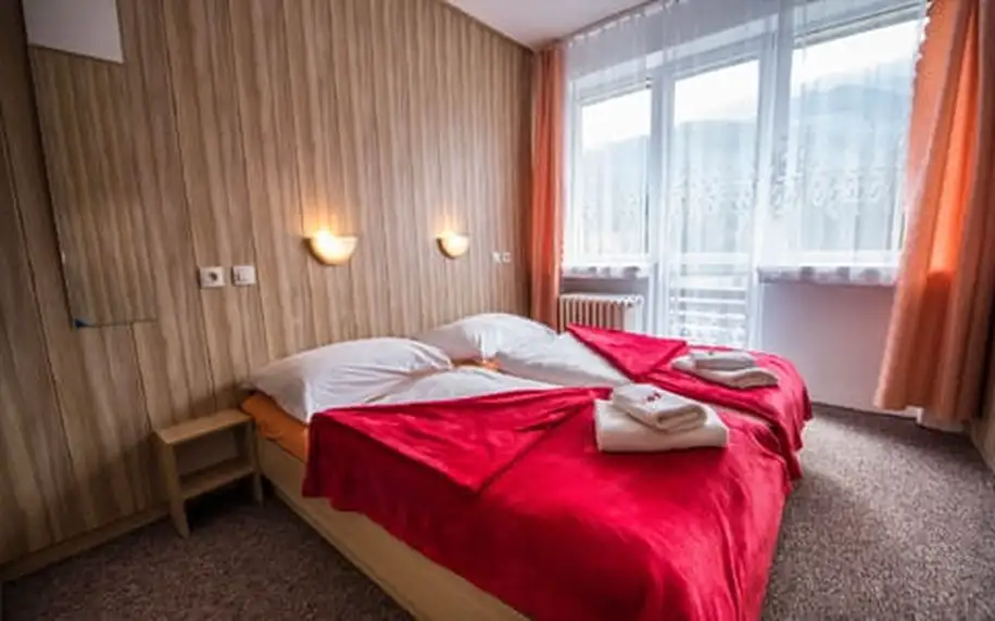 Celoroční pobyty v Hotelu Magura v krásném prostředí Belianských Tater s polopenzí pro 1 osobu + děti do 6 let zdarma včetně stravy