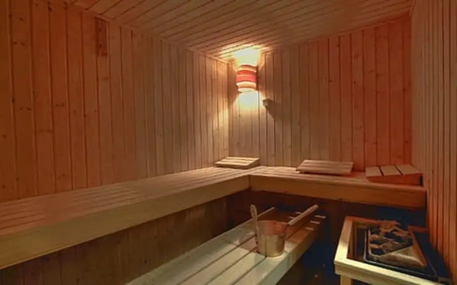 Budapešť plná relaxu v 4* hotelu se saunou a jacuzzi, dítě do 12 let zdarma