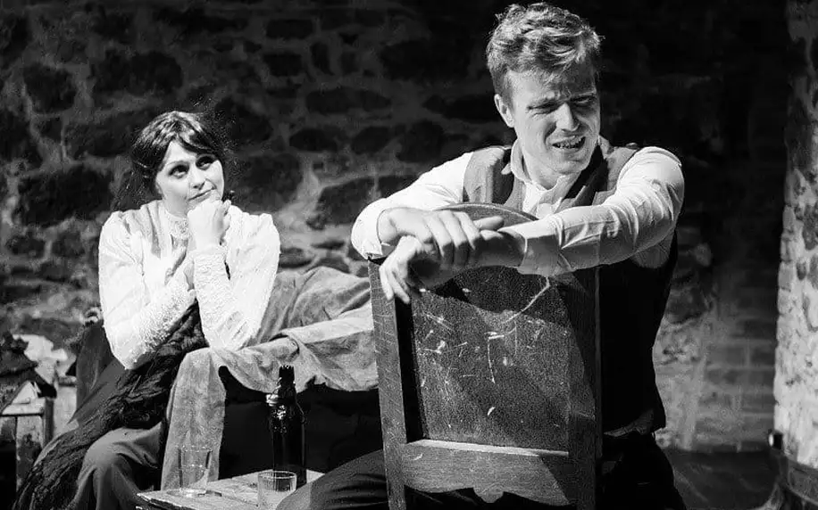 Divadlo U stolu: August Strindberg – Slečna Julie