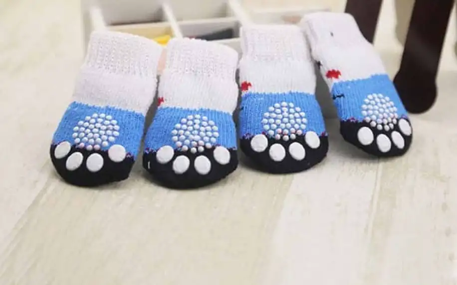Protiskluzové ponožky pro psy