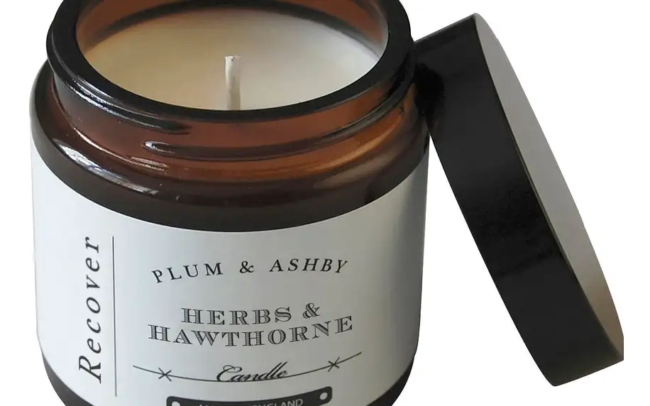 PLUM & ASHBY Cestovní svíčka Herbs & Hawthorne - Recover, hnědá barva, sklo