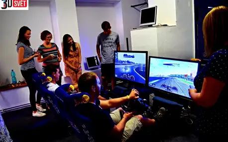 Virtuální realita a závodní RedBull sedačky ve 3D