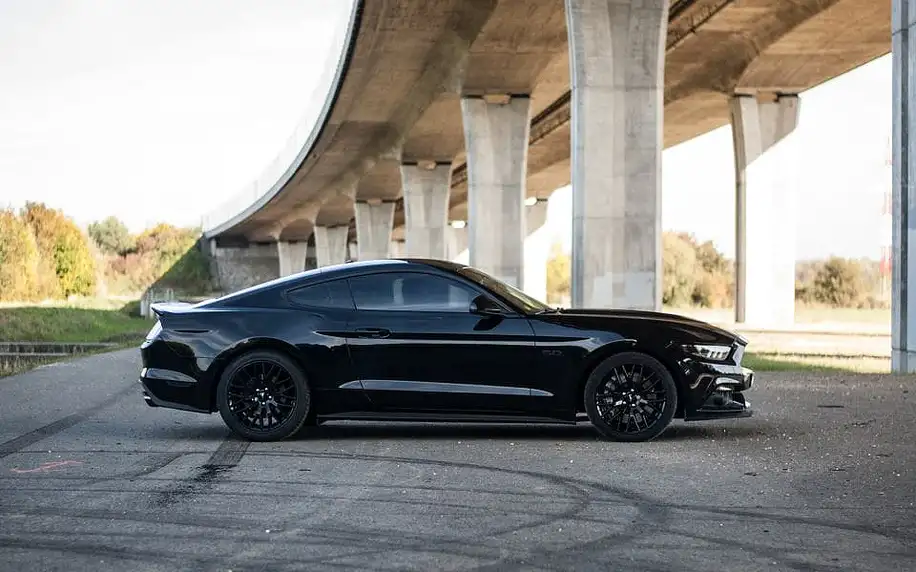 Jízda ve Ford Mustang GT Praha