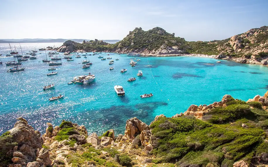 Zájezd na Sardinii: doprava, ubytování i výlety