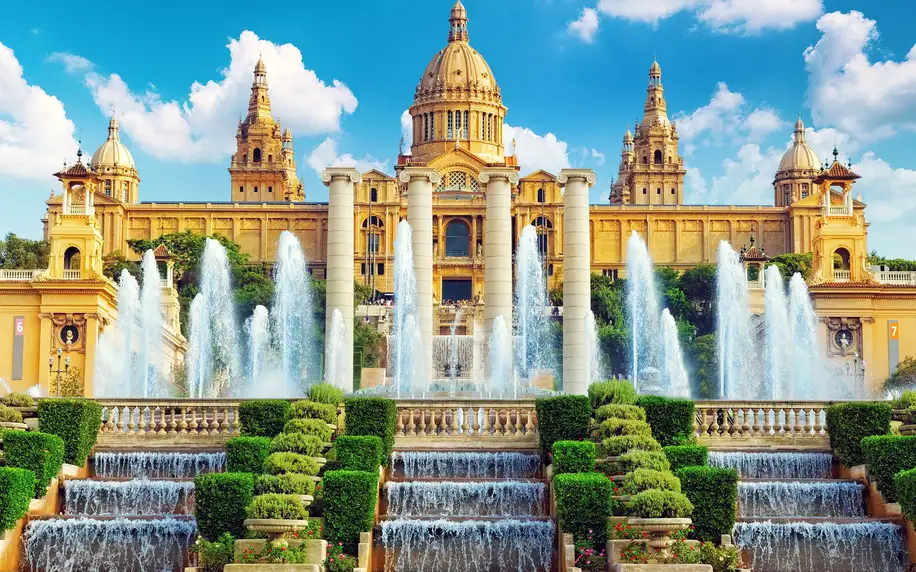 Zájezd do Barcelony: doprava a hotel s polopenzí