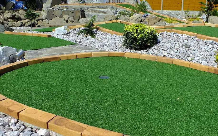 Oblíbená hra Adventure Golf pro děti i dospělé