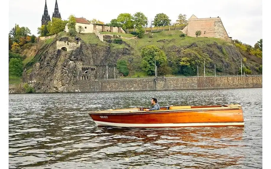 Romantická plavba po Vltavě s kapitánem