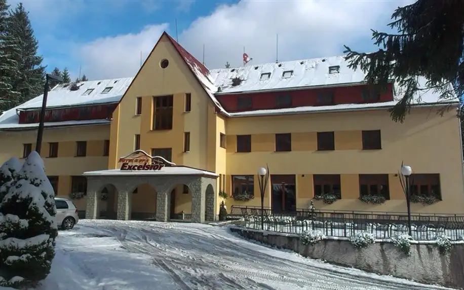 Horní Lomná - Horský hotel Excelsior, Česko