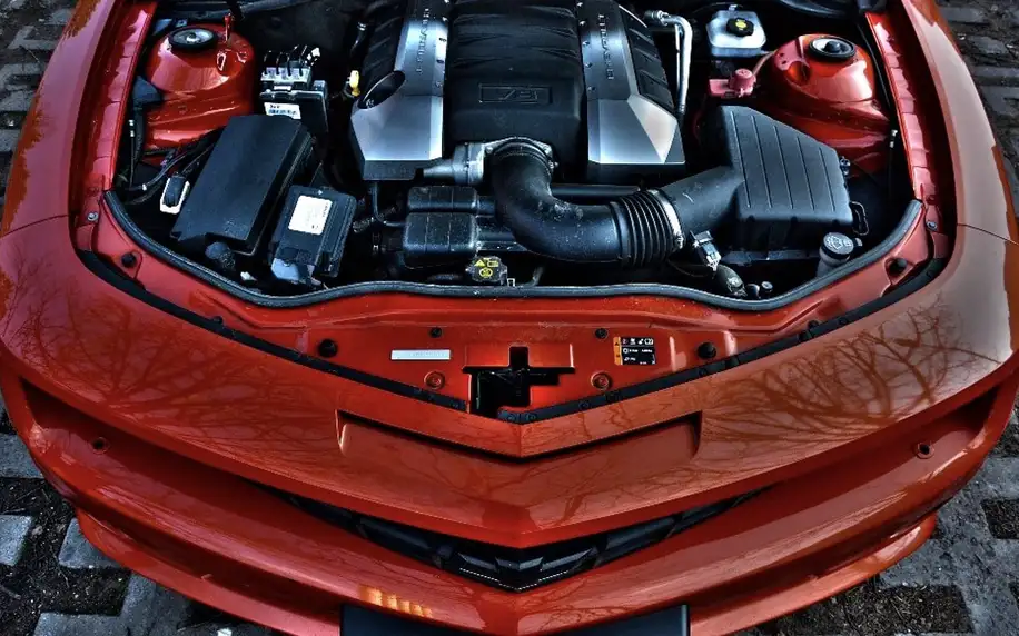 Zapůjčení Chevroletu Camaro V8 na 12–48 hodin