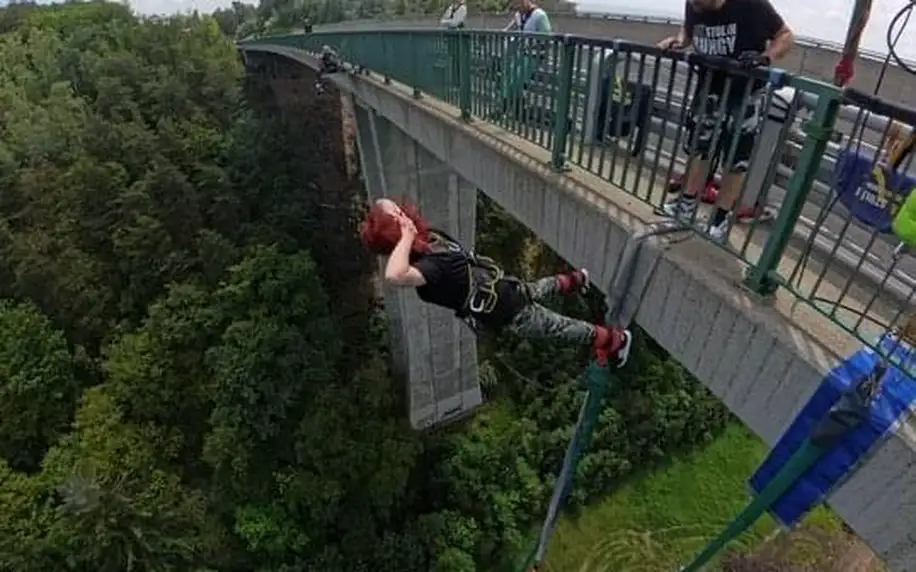 Bungee jumping Chomutov - bungee z nejvyššího mostu v ČR