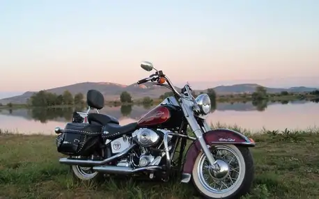 Hodina v motoristickém nebi: spolujízda na Harley - Davidson Softail heritage - 1600 ccm