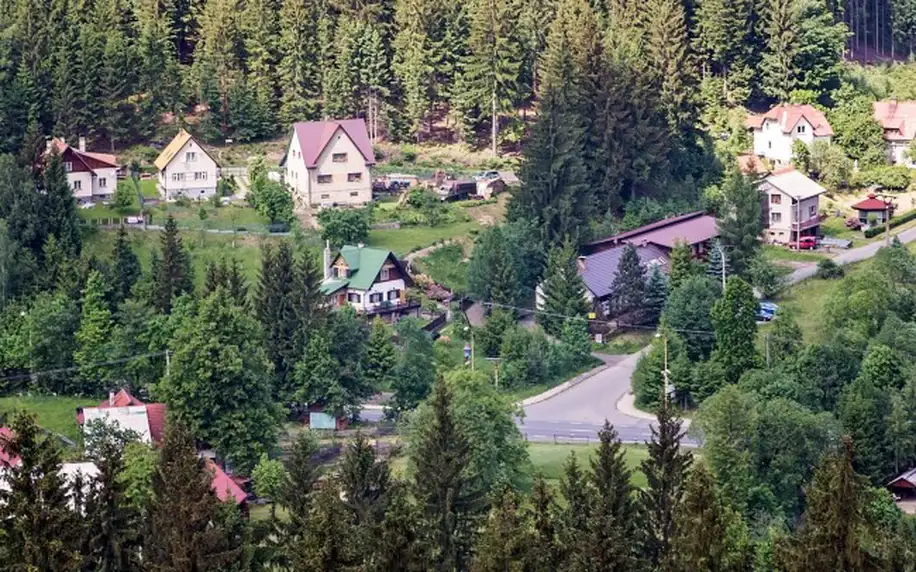 Beskydy: Horní Bečva jen 15 minut od Pusteven v Chatě Barborka s kulečníkem, deskovými hrami a polopenzí