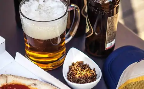 Domácí degustace piva s pivovarem Zlatá Kráva - balíček "Pivní klasika" + bedna 4 druhů piva