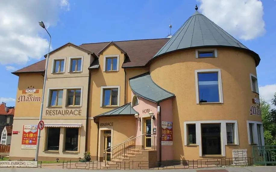 Střední Čechy: Family hotel Maxim