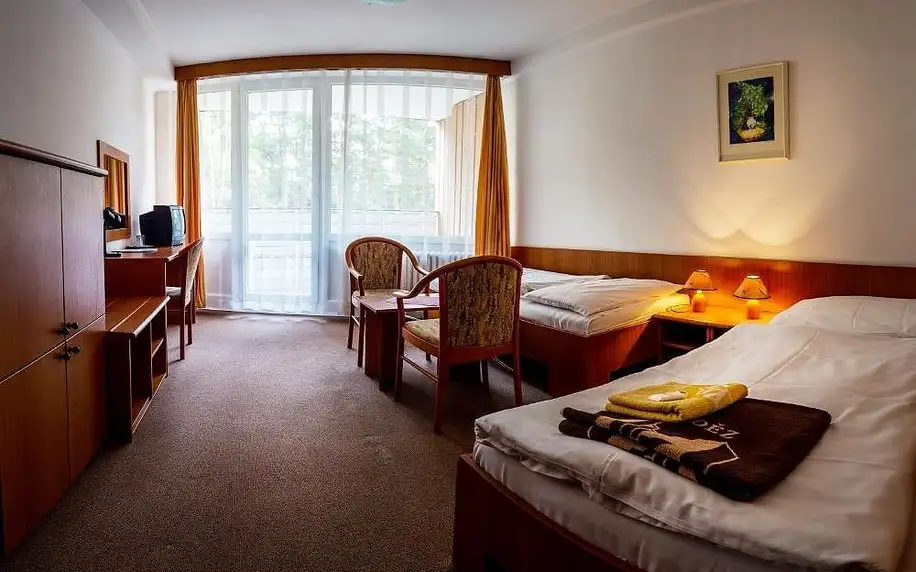 Máchovo jezero: Hotel Bezděz přímo na břehu