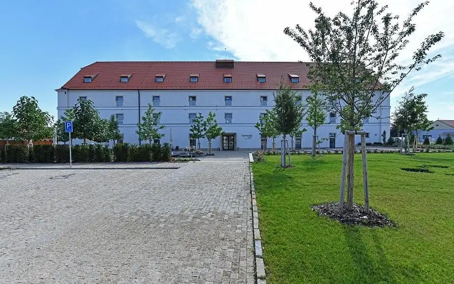 Luxusní hotel ve Velkých Pavlovicích s barokním sklípkem a zážitkovou kuchyní