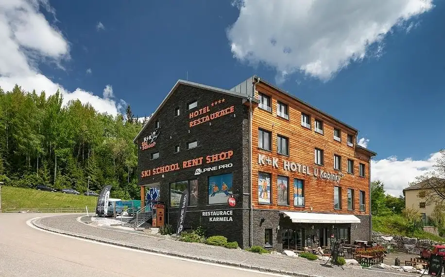 Hotel U Kabinky poblíž Stezky korunami stromů Krkonoše