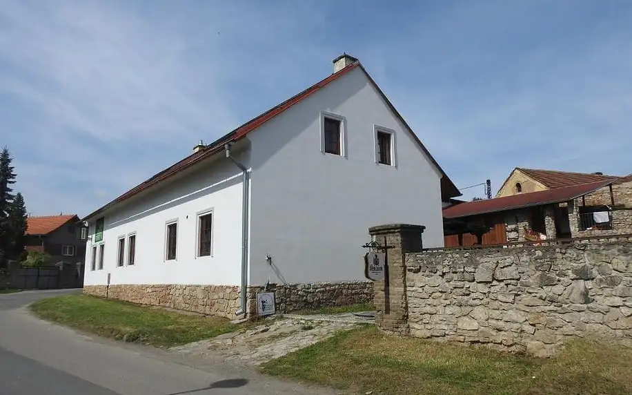 Střední Čechy: Restaurace a penzion U Lva