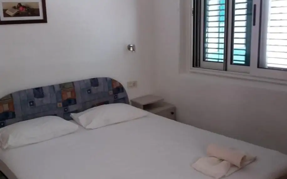 Chorvatsko, Drvenik: Apartments Andrea