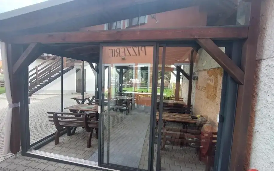 Klatovy, Plzeňský kraj: Penzion a restaurace U Strnada