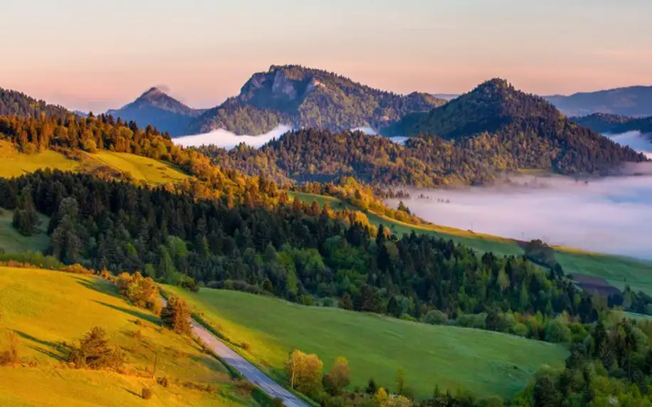 Belianské Tatry u Chodníku korunami stromů v Penzionu Šilon se snídaní + slevy do wellness a aquaparků