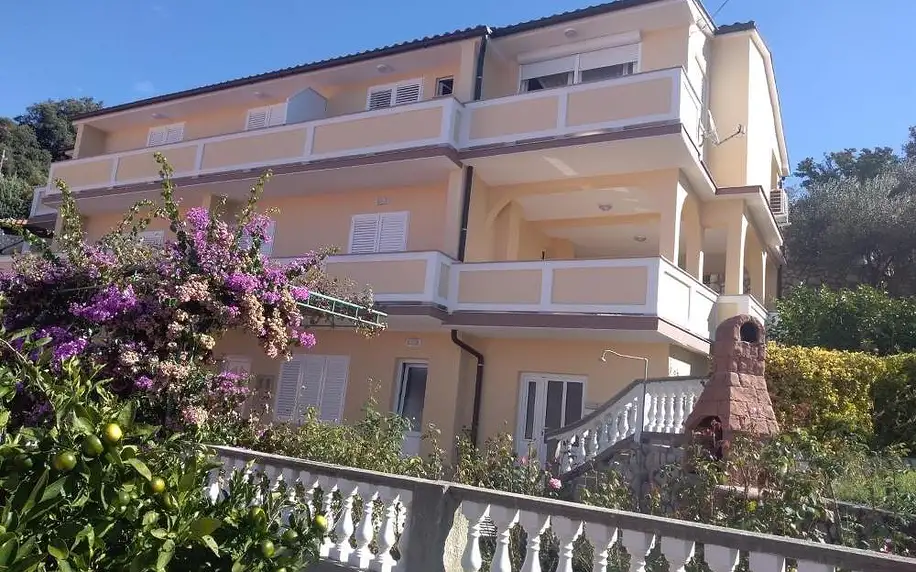 Chorvatsko, Rab: Apartments Villa Jagoda