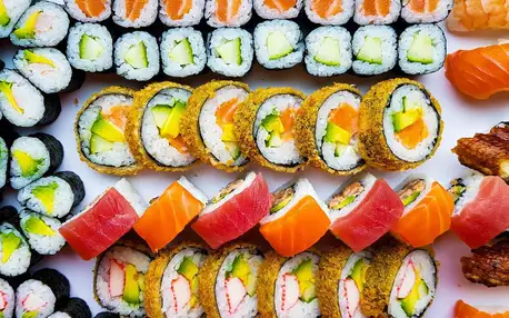 46 až 101 ks sushi ze Stodolní: losos i krab v tempuře