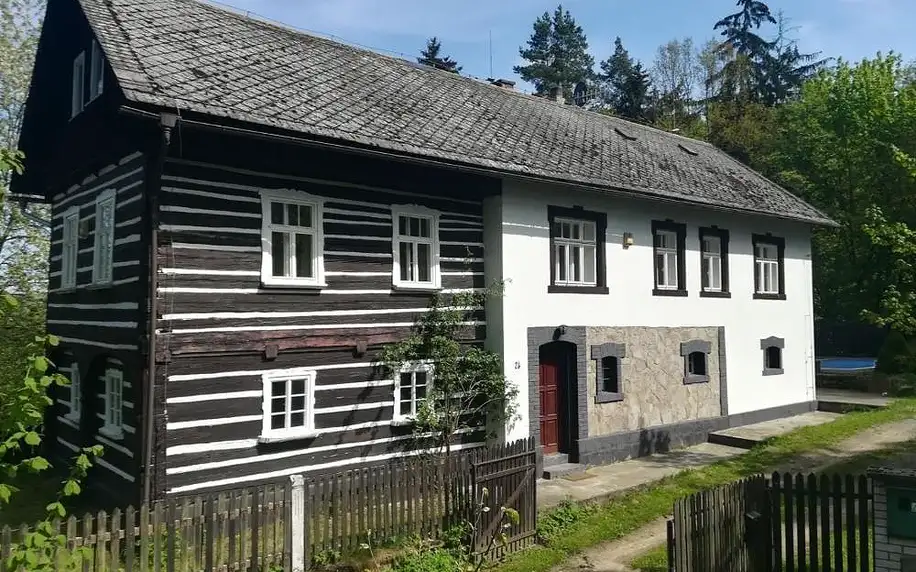 Liberecký kraj: Roubenka nad řekou