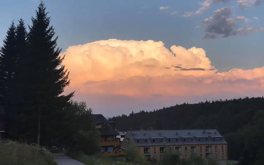 Janské Lázně: hotel přímo u lanovky i polopenze