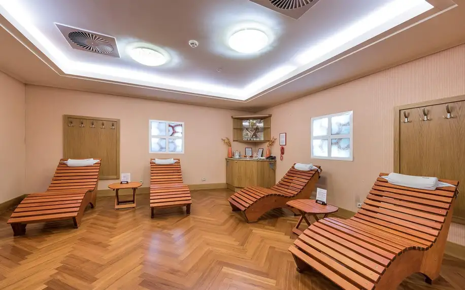 Pobyt u Strahovského kláštera: snídaně, sauna či prosecco