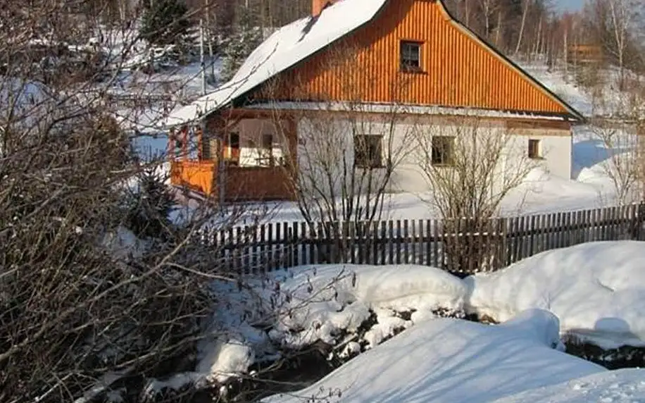 Jeseníky: Chaloupka u potoka