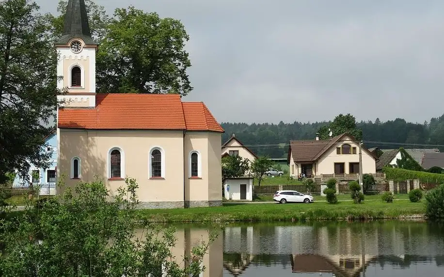 Česká Kanada: Ubytování u kostela, SEDLO