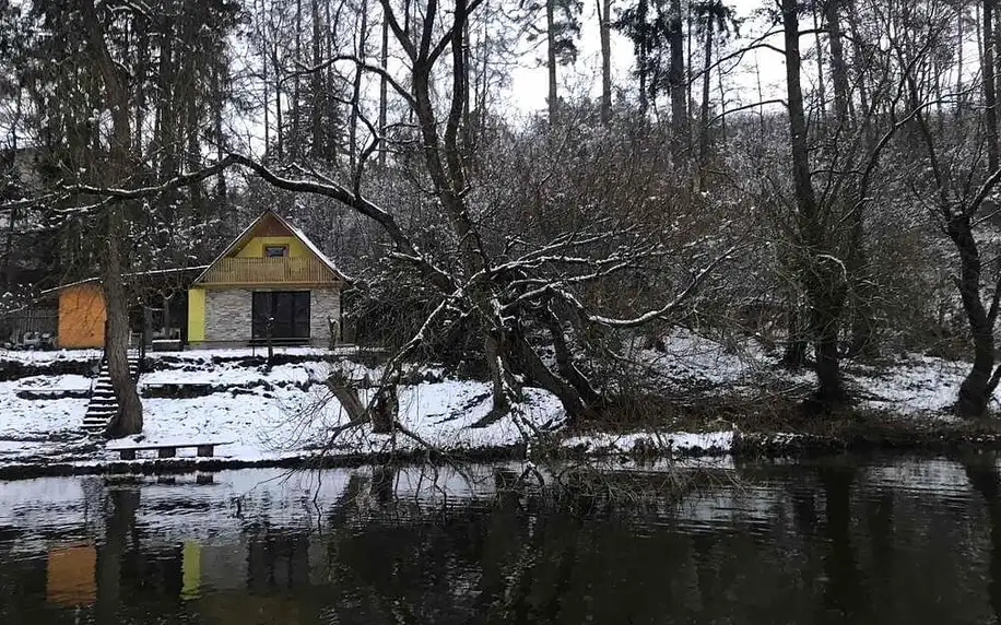 Středočeský kraj: Sazava River Cottage with boating experience